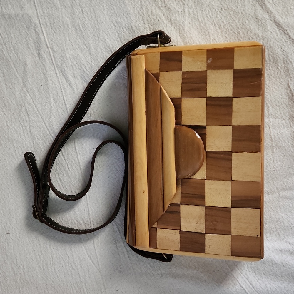 Beautiful two tone brown wood handbag with wallet